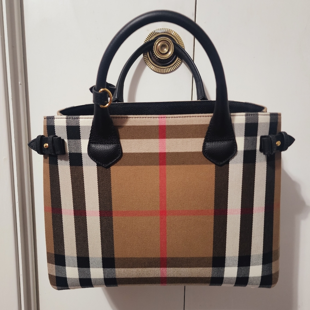 Beautiful Authentic Purse, Tote, Bag